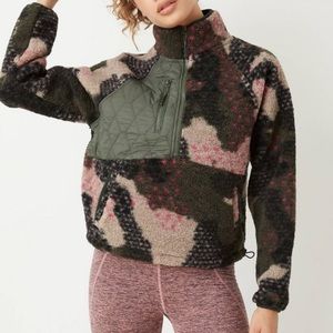 NWOT! Joy lab 1/2 zip camo faux sherpa pullover